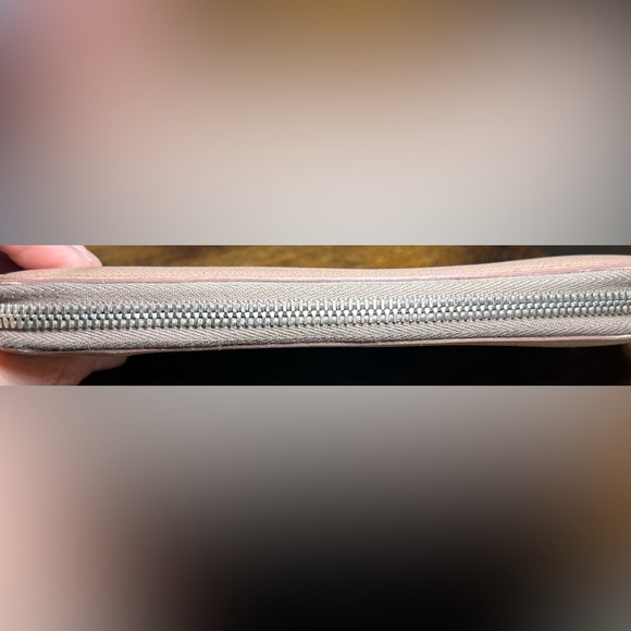 Saint Laurent Round Zipper Long Wallet - Picture 8 of 16